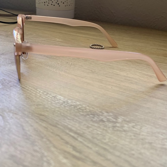 Sunglasses - Picture 3 of 3